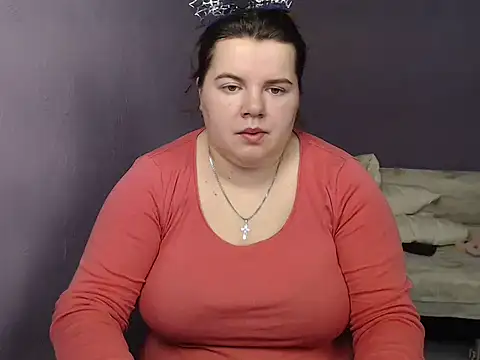 Snapshot of so_shy chatting on October 23, 6:45 am so shy online show from October 23, 6:45 am