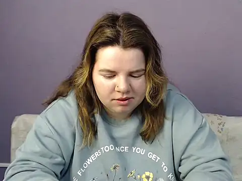 Snapshot of so_shy chatting on November 9, 7:23 am so shy online show from November 9, 7:23 am