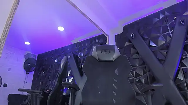 DarlingBDSM  online show from April 21, 4:57 pm