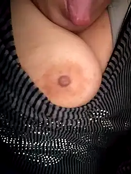 Snapshot of carmelasexy chatting on November 25, 7:25 pm carmelasexy online show from November 25, 7:25 pm