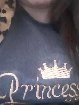 Snapshot of carmelasexy chatting on March 23, 3:43 am carmelasexy online show from March 23, 3:43 am