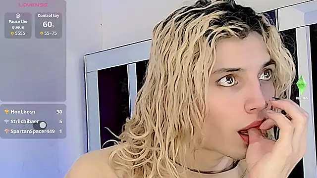 honey skin online show from September 16, 9:27 pm