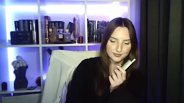 X Alisa online show from February 19, 8:28 pm