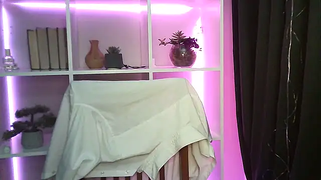 X Alisa online show from February 10, 7:17 pm