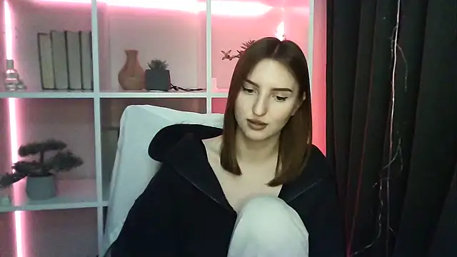 X Alisa online show from February 16, 7:27 pm