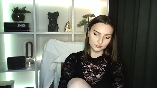 Snapshot of X_Alisa chatting on May 12, 6:25 pm X Alisa online show from May 12, 6:25 pm