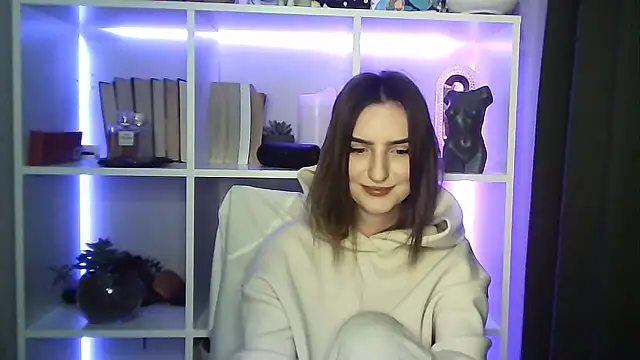 X Alisa online show from November 24, 7:25 pm