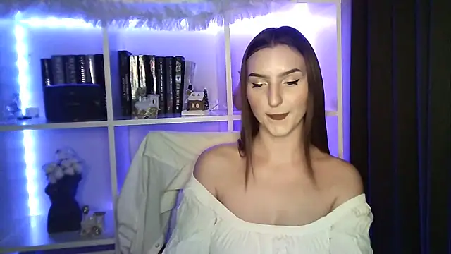 X Alisa online show from January 5, 7:28 pm