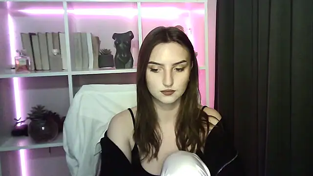 X Alisa online show from October 12, 6:20 pm