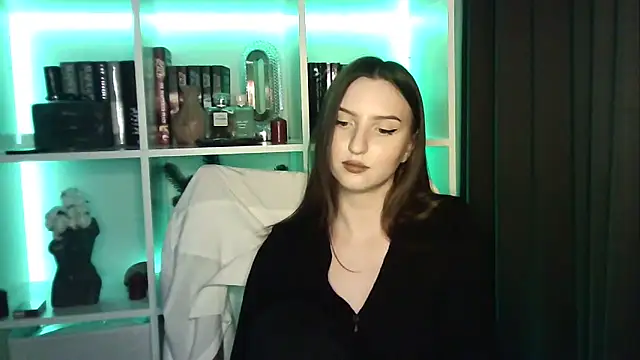 X Alisa online show from February 13, 8:09 pm