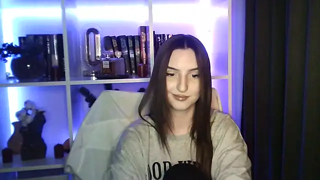 X Alisa online show from March 24, 7:25 pm