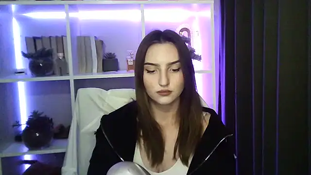 X Alisa online show from September 30, 7:09 pm