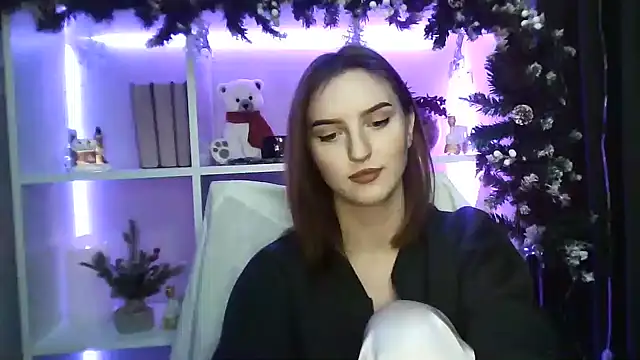 X Alisa online show from December 18, 8:03 pm