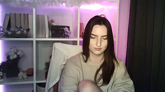 X Alisa online show from December 19, 8:00 pm