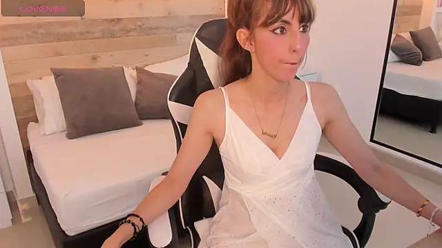 candy summer28 online show from March 6, 7:31 pm