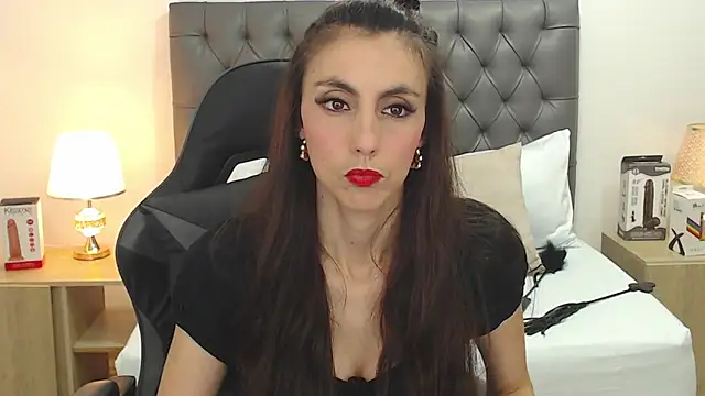 Snapshot of candy_summer28 chatting on March 14, 7:23 pm candy summer28 online show from March 14, 7:23 pm