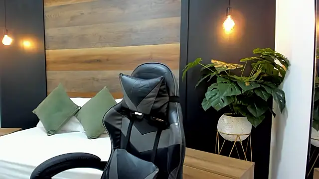 candy summer28 online show from January 10, 12:11 pm