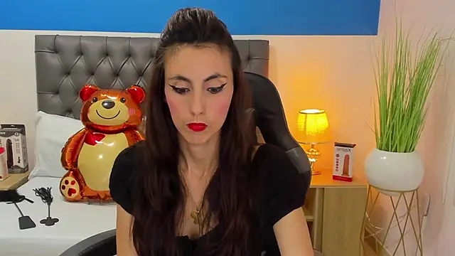 Snapshot of candy_summer28 chatting on February 20, 7:30 pm candy summer28 online show from February 20, 7:30 pm