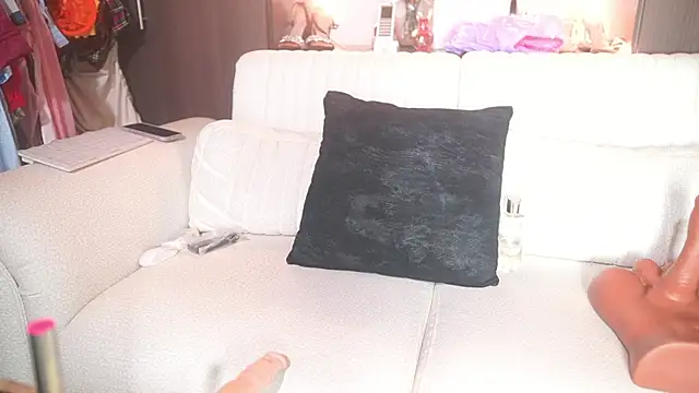 Snapshot of katlyn_martins chatting on July 9, 5:12 pm katlyn martins online show from July 9, 5:12 pm