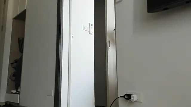 Snapshot of jane_sui chatting on February 3, 4:43 am jane sui online show from February 3, 4:43 am