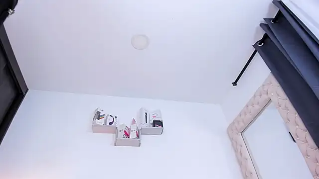 lorennahernandez01 online show from October 29, 11:31 am