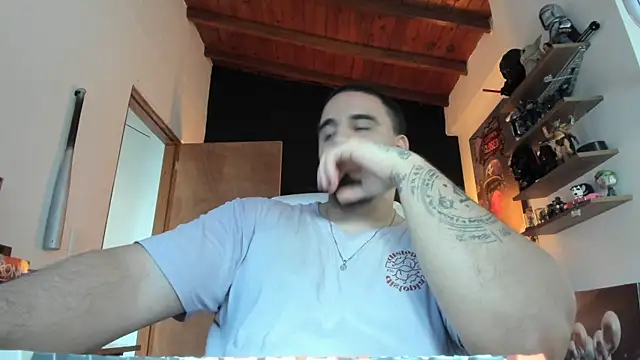 kingbear777 online show from April 15, 10:21 pm