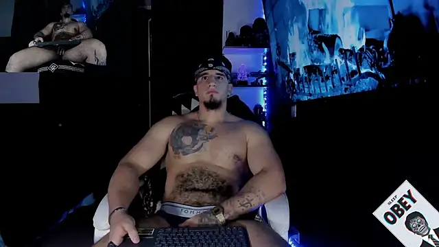 kingbear777 online show from February 6, 11:15 pm