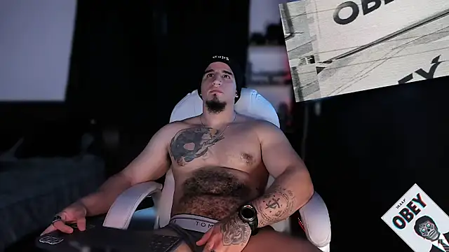 kingbear777 online show from February 2, 8:02 am