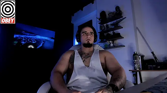 kingbear777 online show from October 3, 1:53 am