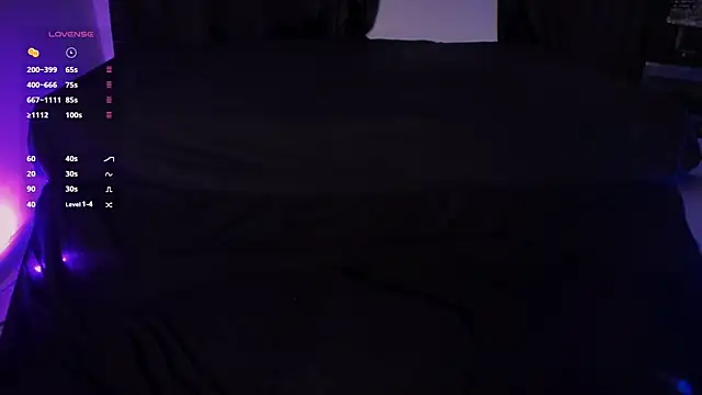 Snapshot of AramJoness chatting on November 13, 7:40 pm AramJoness online show from November 13, 7:40 pm