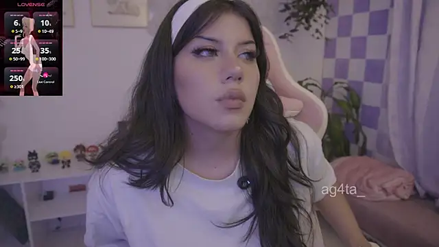 Snapshot of Ag4ta_ chatting on October 25, 11:49 pm Ag4ta online show from October 25, 11:49 pm