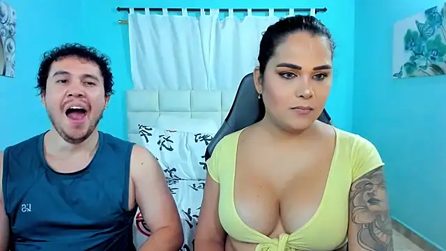 Snapshot of xxx_sweet_couple_ chatting on June 18, 3:38 am xxx sweet couple online show from June 18, 3:38 am
