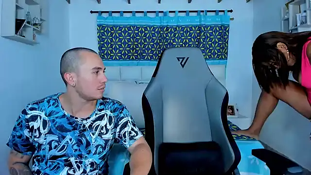 xxx sweet couple  online show from January 23, 9:18 pm