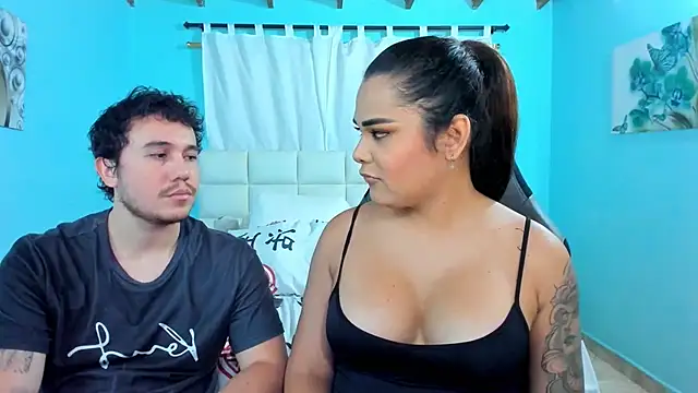 Snapshot of xxx_sweet_couple_ chatting on June 19, 10:47 pm xxx sweet couple online show from June 19, 10:47 pm