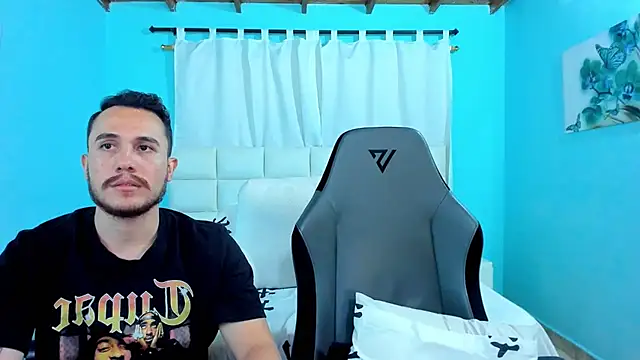 xxx sweet couple  online show from December 23, 4:34 am