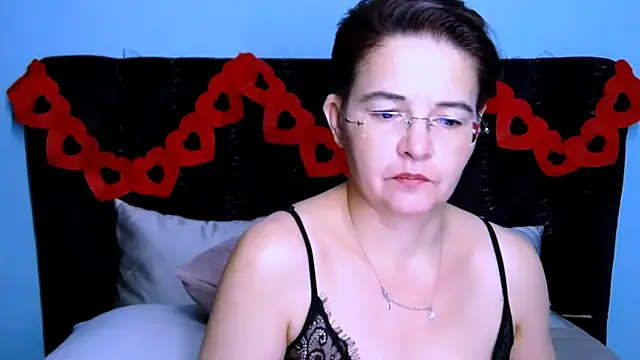 StaceyDarling online show from February 11, 7:47 pm