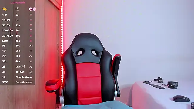 Snapshot of barbiee_ebony chatting on November 21, 5:06 am barbiee ebony online show from November 21, 5:06 am