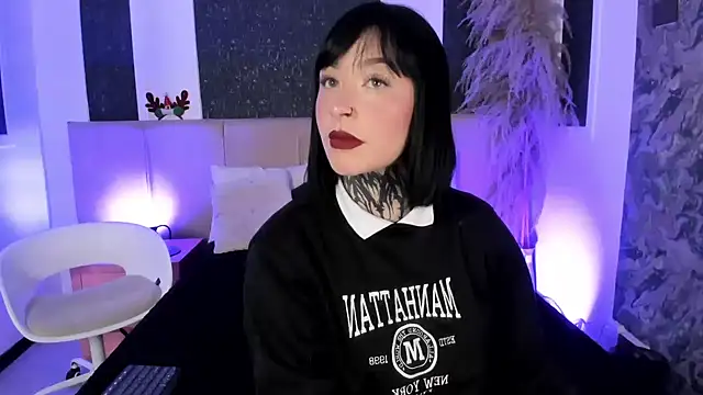 Scolw online show from December 4, 12:15 pm