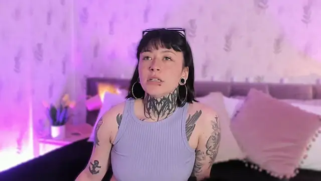 Scolw online show from November 11, 8:03 pm