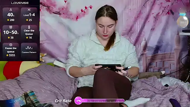 ElenaMaeer online show from December 15, 2:56 pm