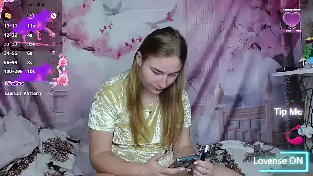 ElenaMaeer online show from October 10, 6:03 am