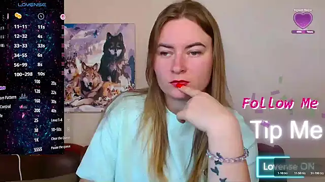 Snapshot of ElenaMaeer chatting on June 6, 12:43 pm ElenaMaeer online show from June 6, 12:43 pm