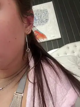 SophiaVilner online show from July 1, 5:46 pm
