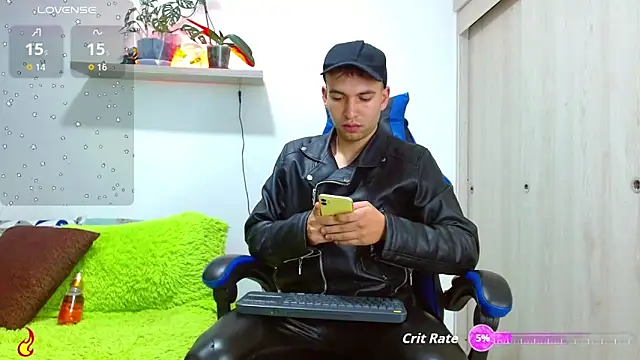 Snapshot of dorian_h_ chatting on September 13, 11:49 pm dorian h online show from September 13, 11:49 pm