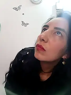 Snapshot of christine-x chatting on September 11, 10:21 pm christine-x online show from September 11, 10:21 pm