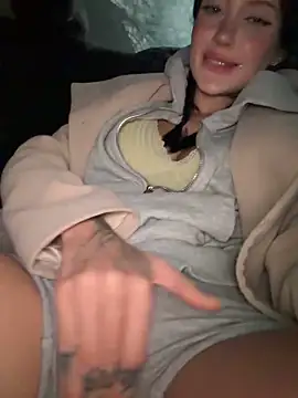 Melissa crazy online show from April 4, 4:24 pm