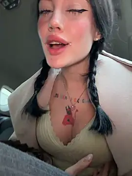 Melissa crazy online show from March 31, 4:20 pm