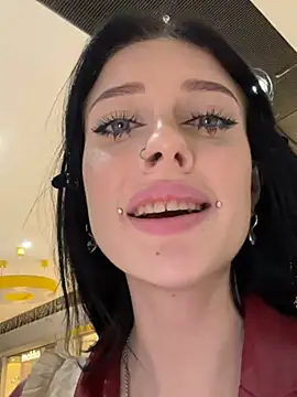 Snapshot of Melissa_crazy chatting on December 28, 7:33 pm Melissa crazy online show from December 28, 7:33 pm