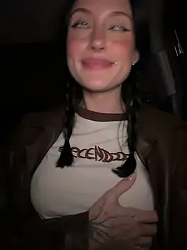 Melissa crazy online show from April 18, 7:40 pm