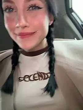 Melissa crazy online show from April 3, 3:51 pm